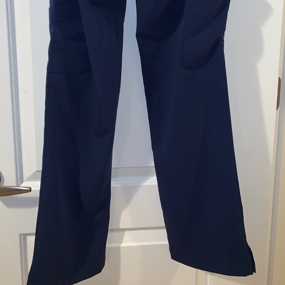 Grey’s Anatomy signature scrub pants. Navy blue. - Picture 4 of 5